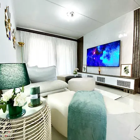 Siena Sun Luxury Suites 2 Midrand Exterior photo